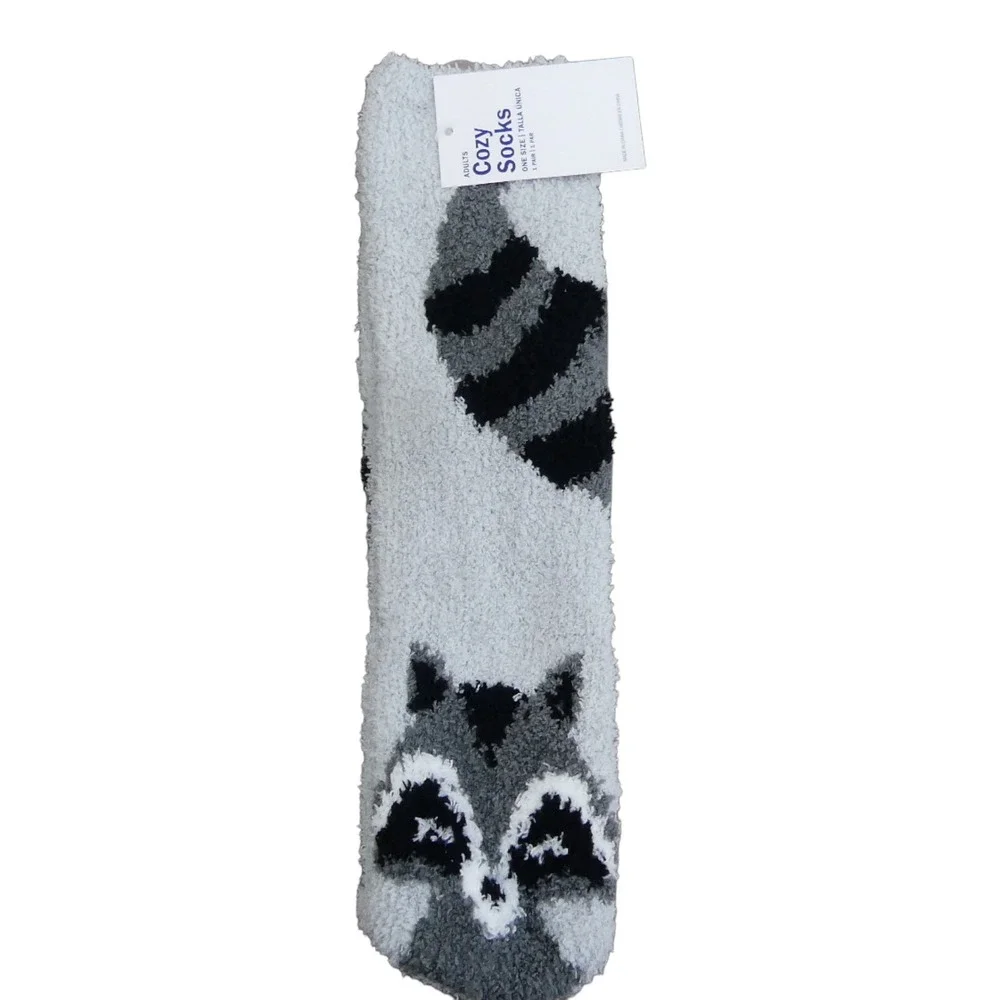 Unbranded Cozy Socks Adults One Size Grey New Raccoon Animal Fuzzy Plush Crew